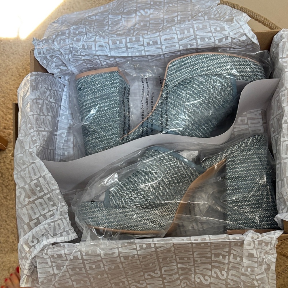 Steve Madden Textured Blue Women's Mules - Picture 8 of 10